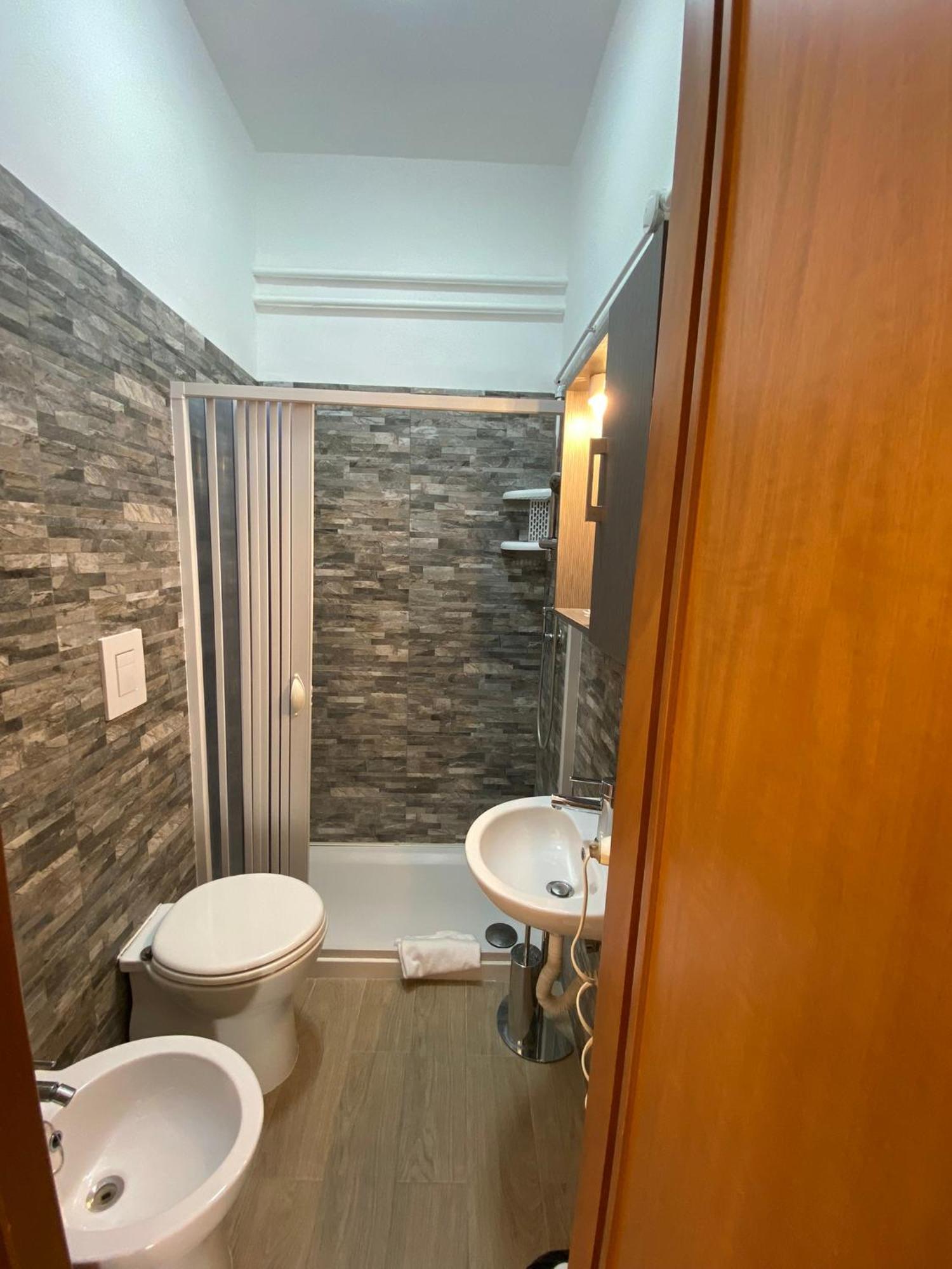 Albergo Athena Rzym Zewnętrze zdjęcie